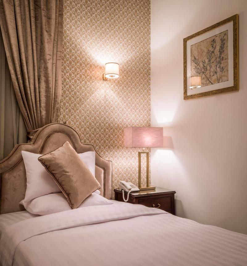 1920s Boutique And Restaurants Hotel
